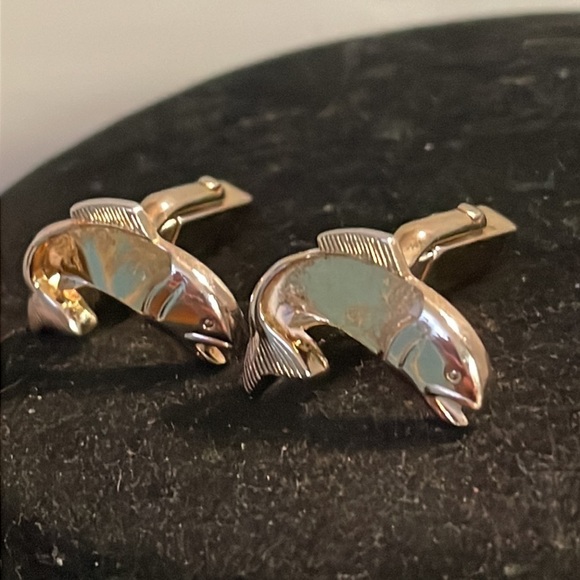 Vintage 1940s Art Deco Swank gold plated salmon fish sea toggle back cuff links - Picture 4 of 12